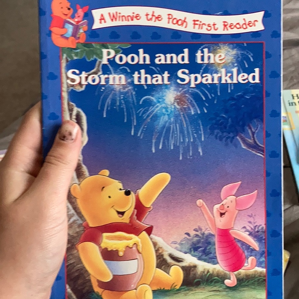 Books - Picture 5 of 5